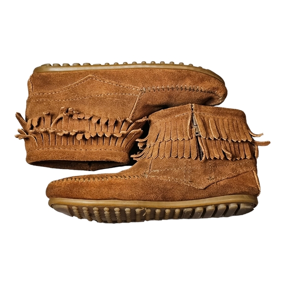 Minnetonka Tramper Womens Size 3‎ US Brown Suede Double Fringe Boots #2292 - Picture 1 of 10